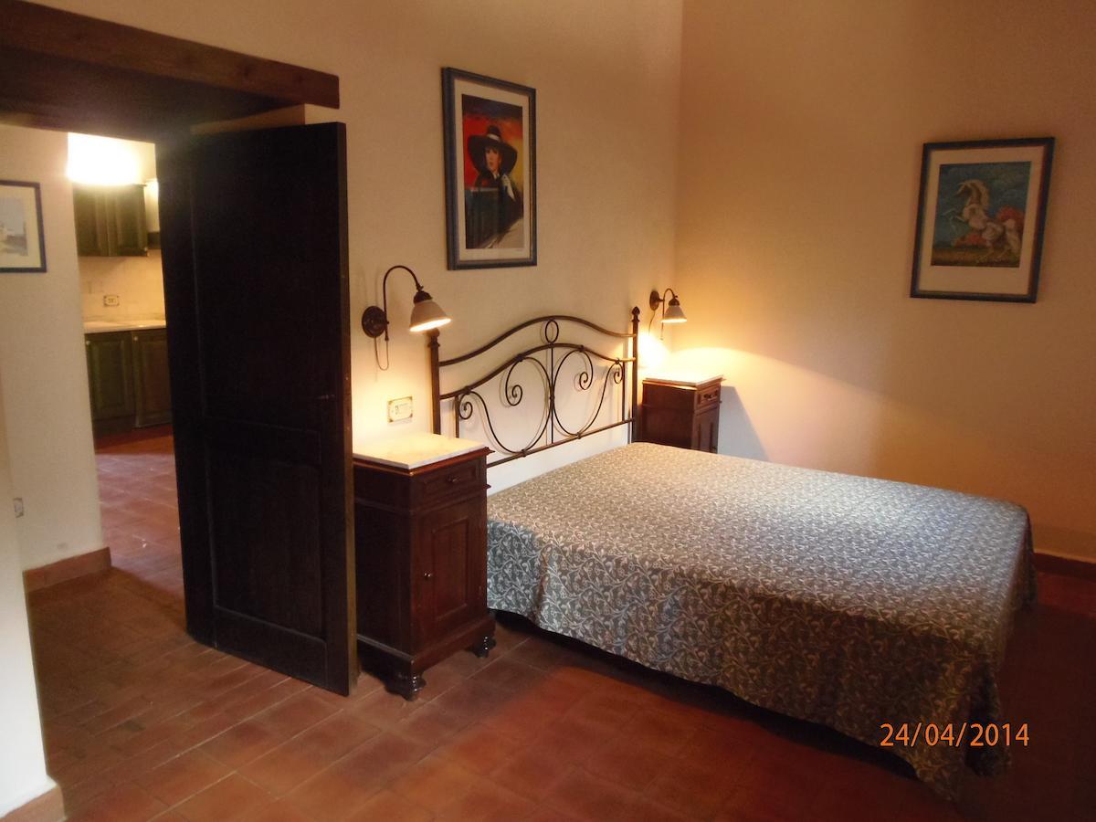 Hotel Le Cisterne Dell'Etna Calcerana-Marina Camera foto