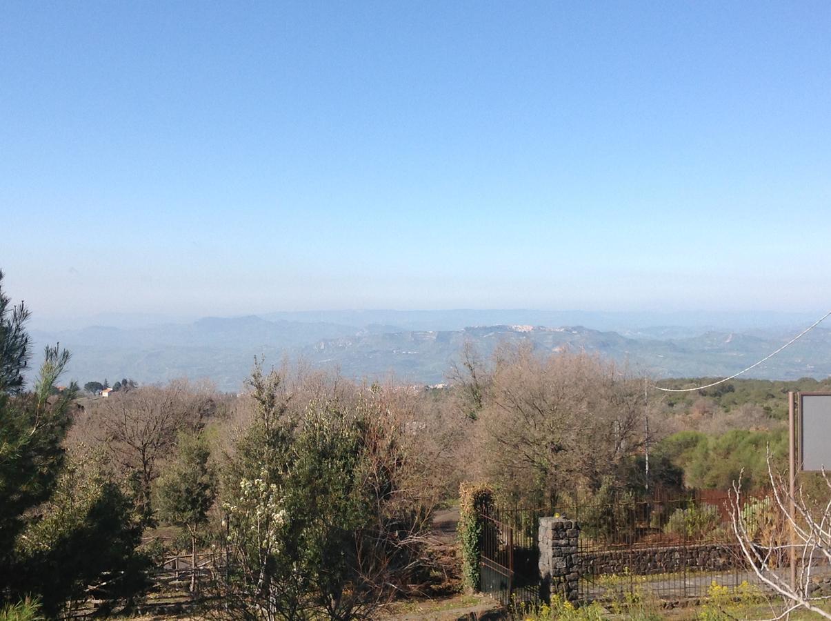 Hotel Le Cisterne Dell'Etna Calcerana-Marina Esterno foto