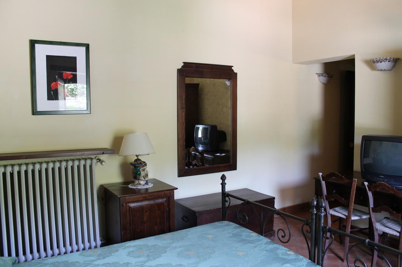 Hotel Le Cisterne Dell'Etna Calcerana-Marina Esterno foto