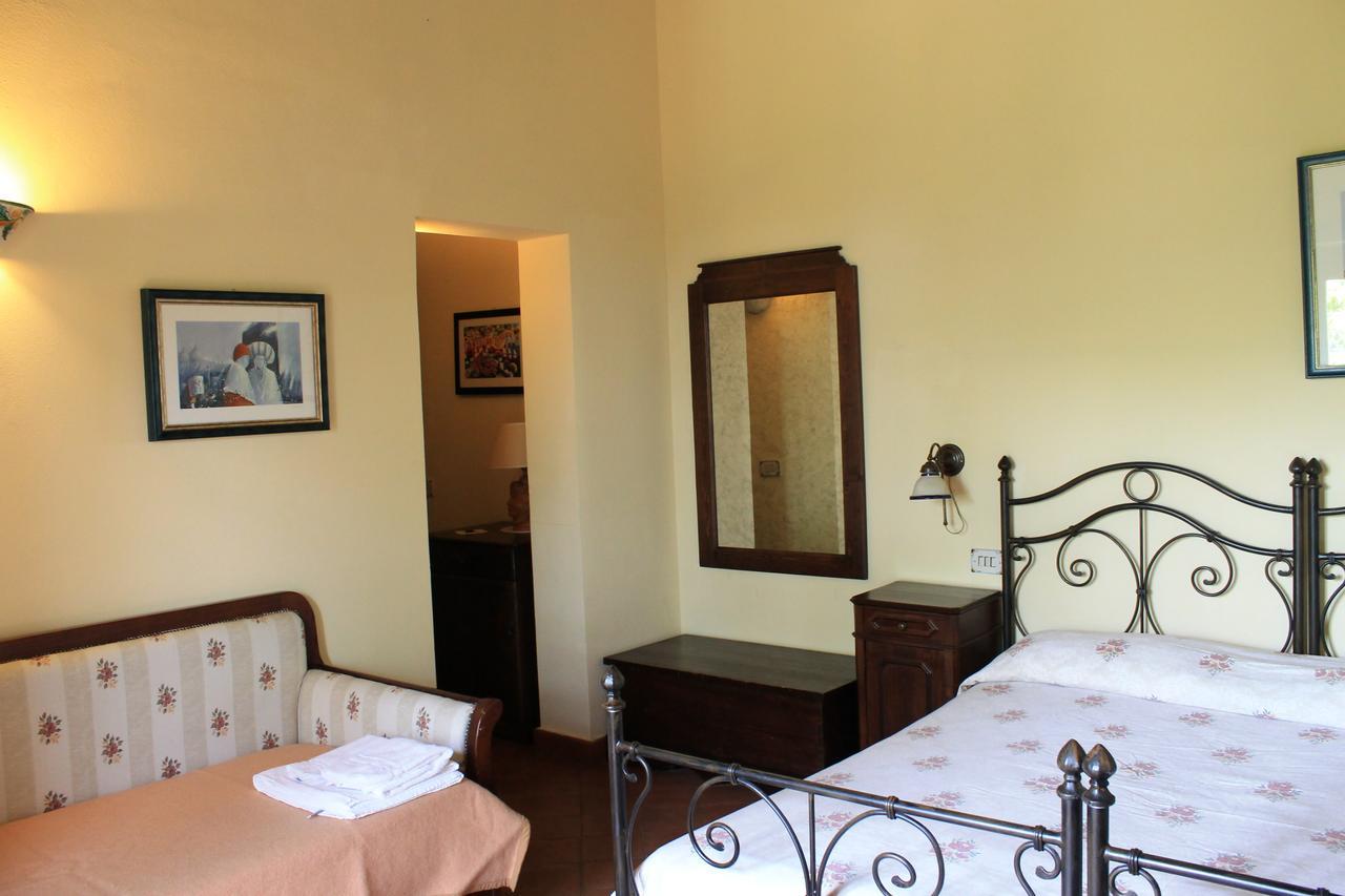 Hotel Le Cisterne Dell'Etna Calcerana-Marina Esterno foto